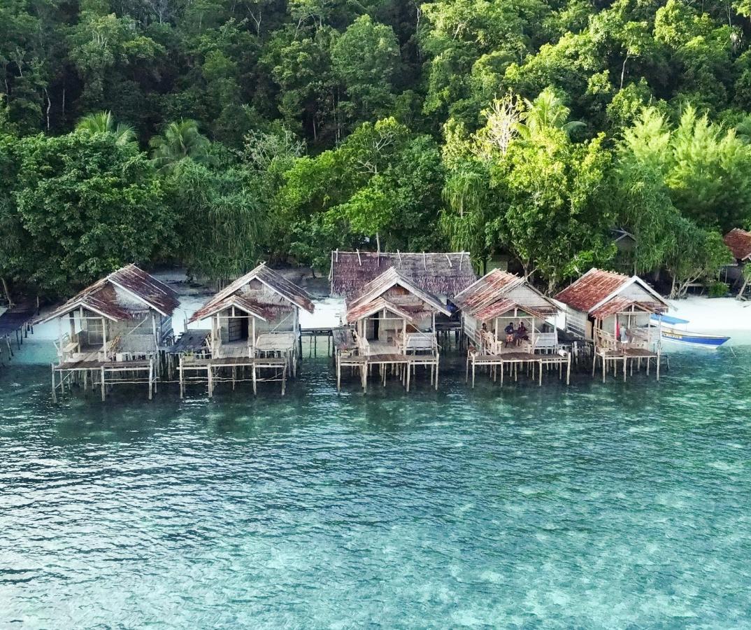 Firdas Bungalows Waisai Exterior foto